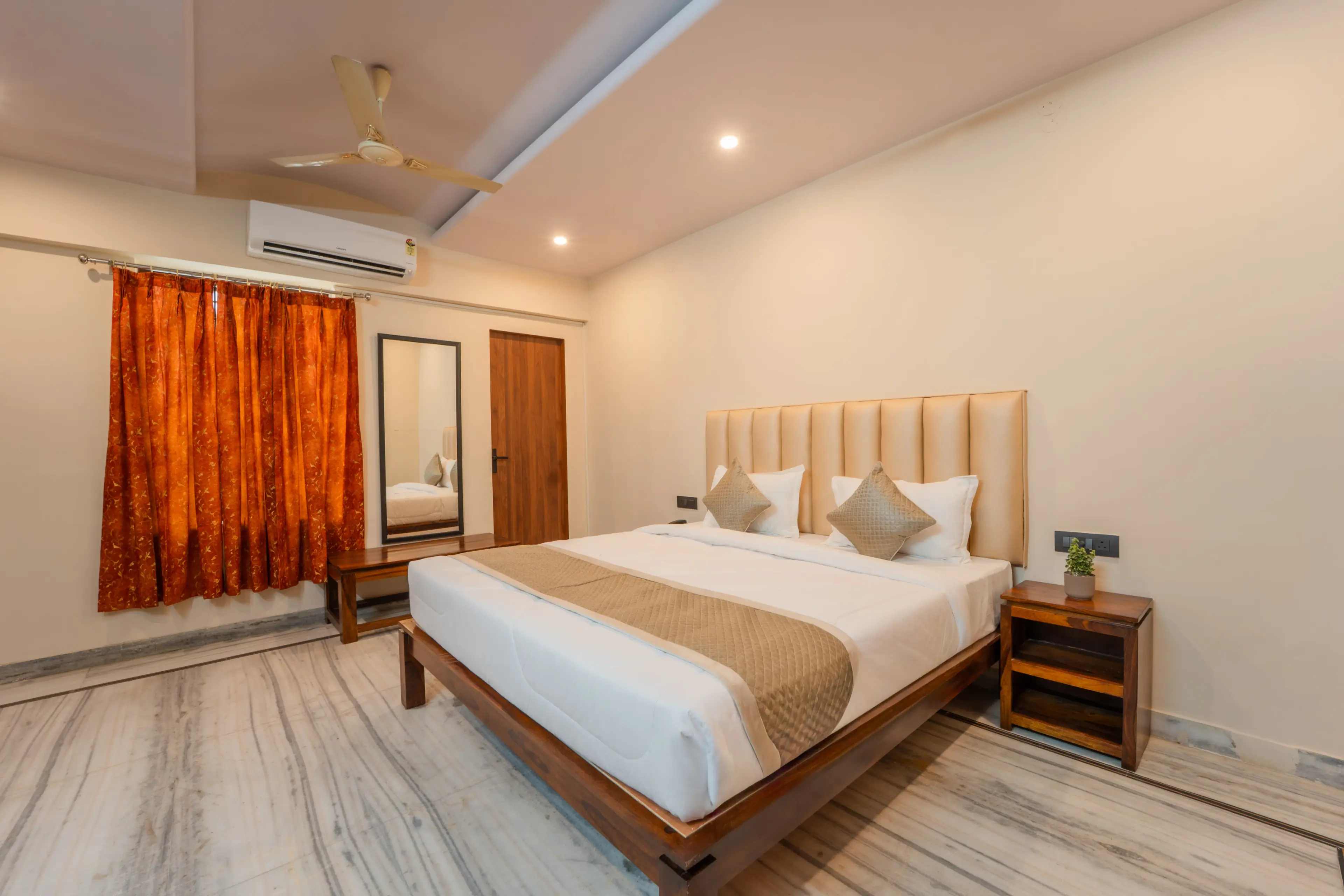 Double Bed Interior